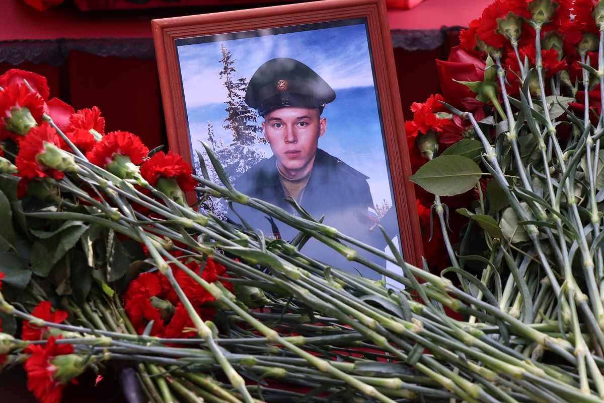 Российский похоронить. Погибшое солдаты Росси.