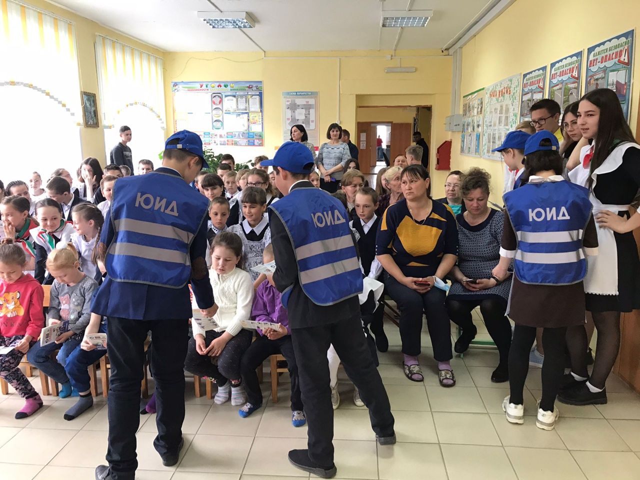 Дрожжановские автоинспекторы в школах проводят профилактические мероприятия
