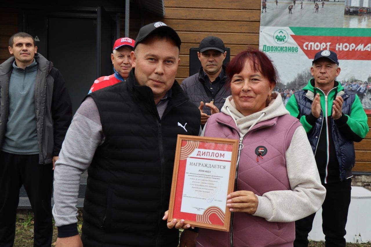 Дрожжановцев наградили золотыми значками отличия ВФСК «Готов к труду и обороне»