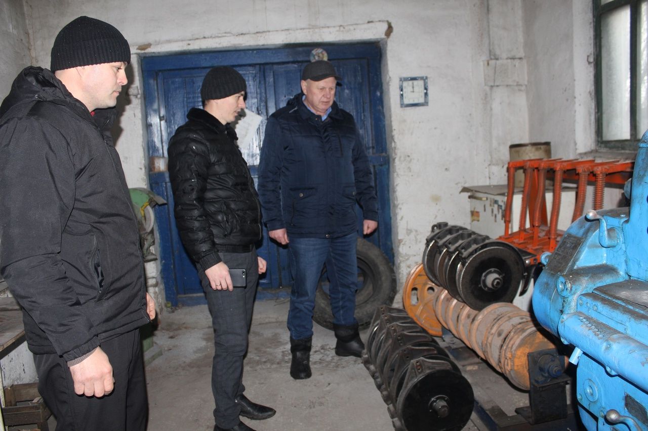 В Дрожжановском районе РТ проверили постановку техники на зимнее хранение