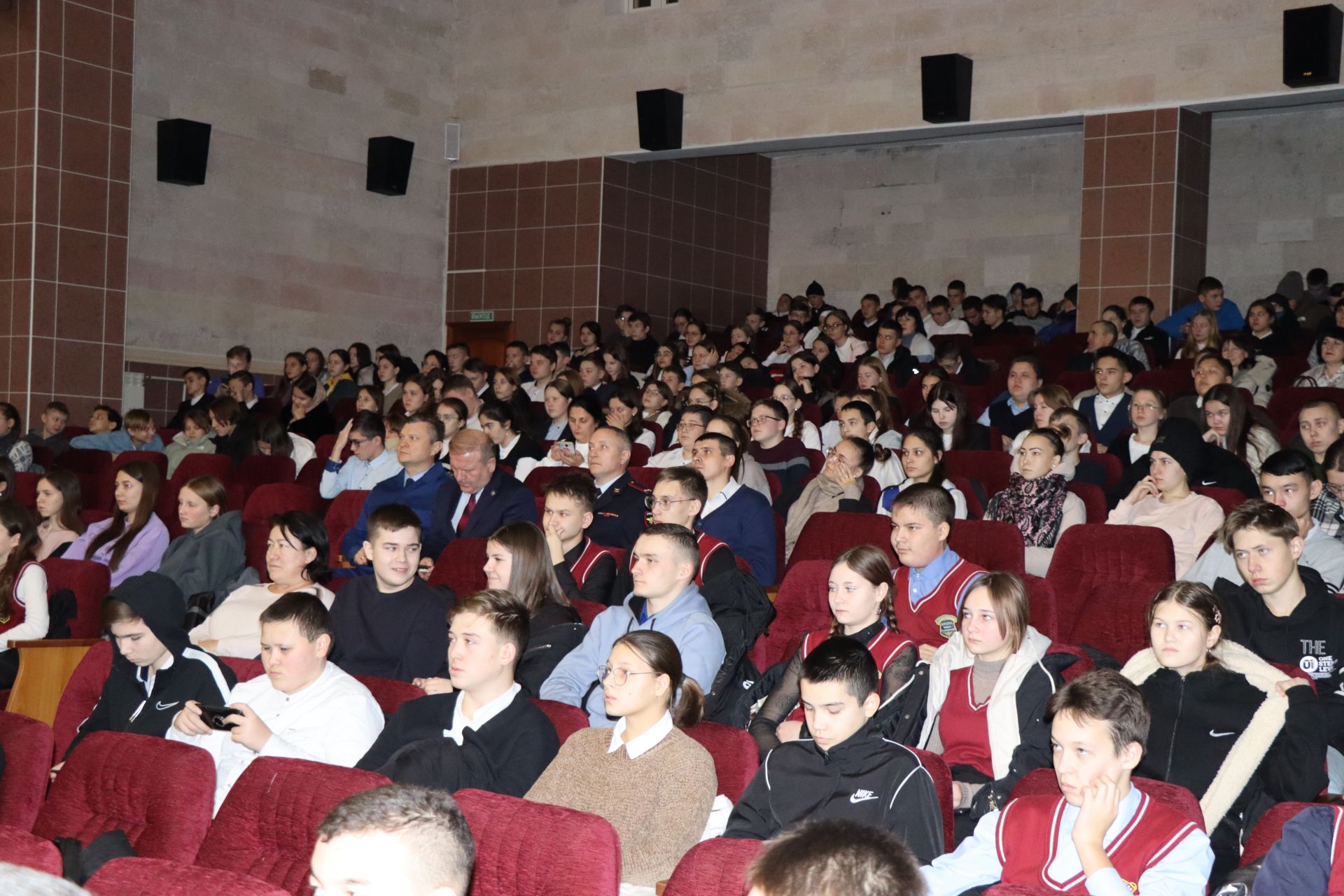 Школьникам Дрожжановского района РТ вручили паспорта гражданина России