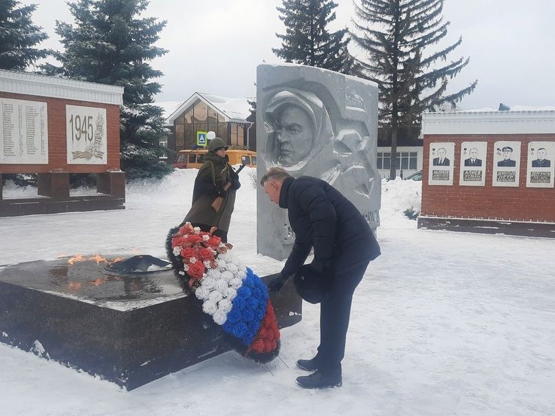 В Дрожжановском районе РТ в рамках Дня Неизвестного Солдата почтили память погибших воинов