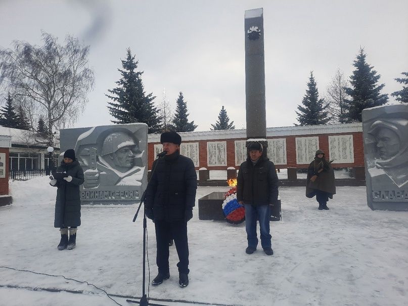 В Дрожжановском районе РТ в рамках Дня Неизвестного Солдата почтили память погибших воинов