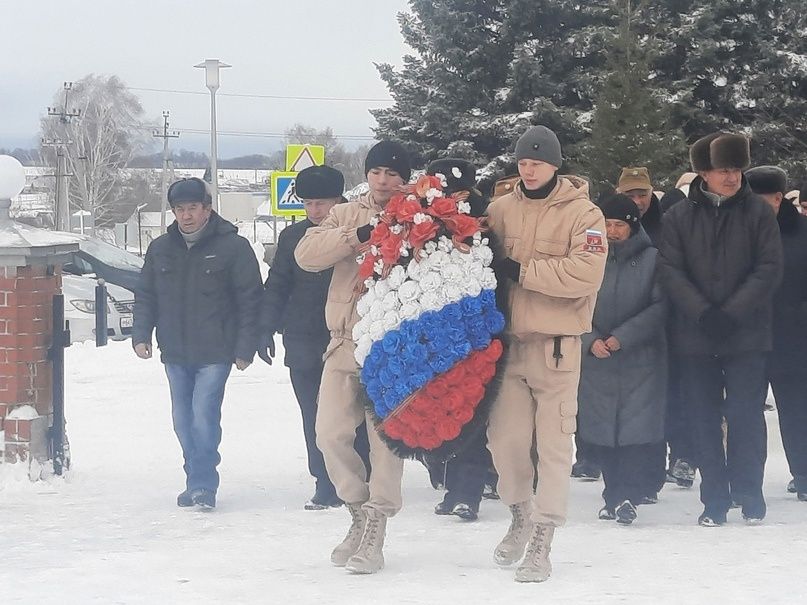 В Дрожжановском районе РТ в рамках Дня Неизвестного Солдата почтили память погибших воинов