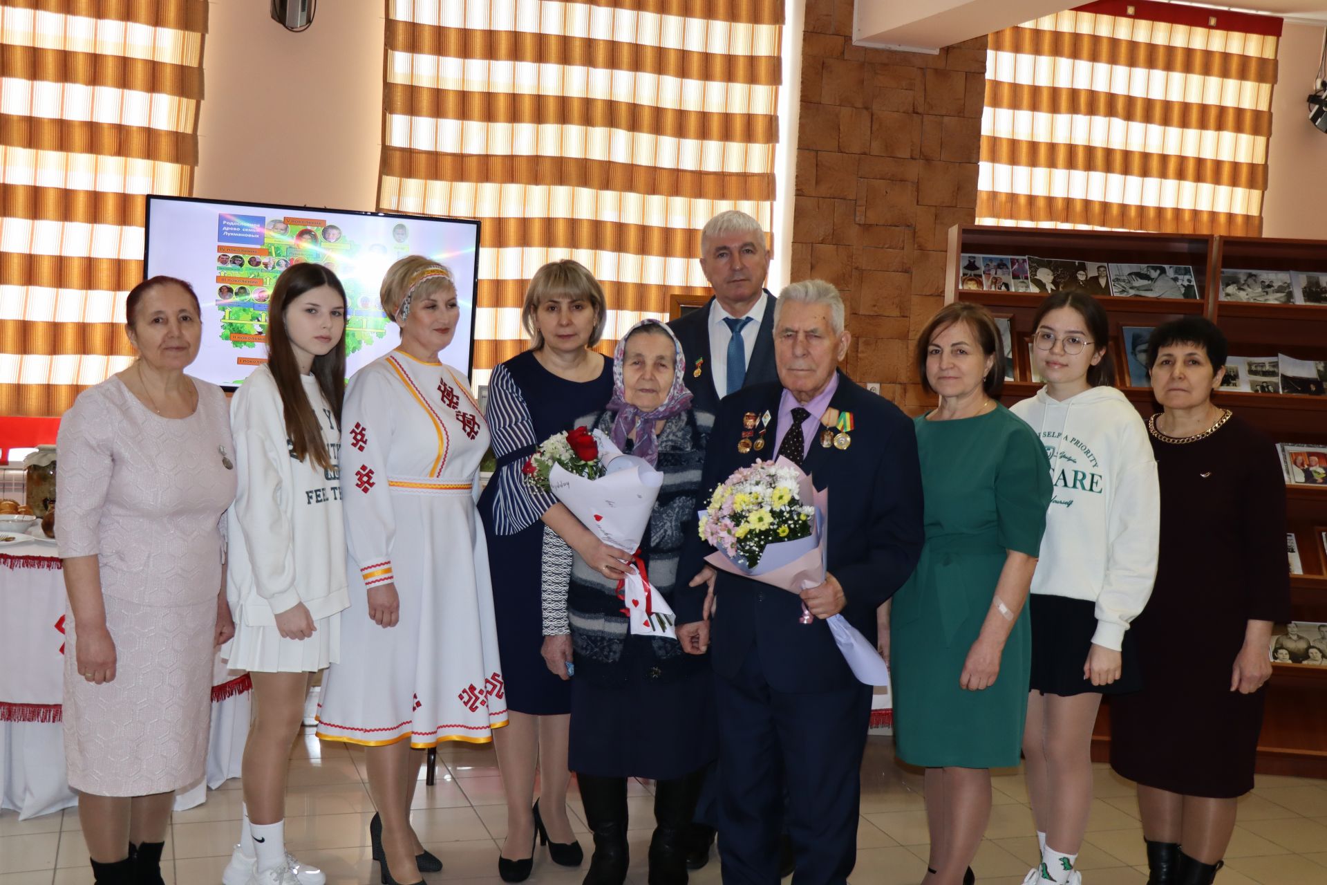 В Дрожжаном выбрали победителя муниципального этапа конкурса родословной «Эхо веков в истории семьи»