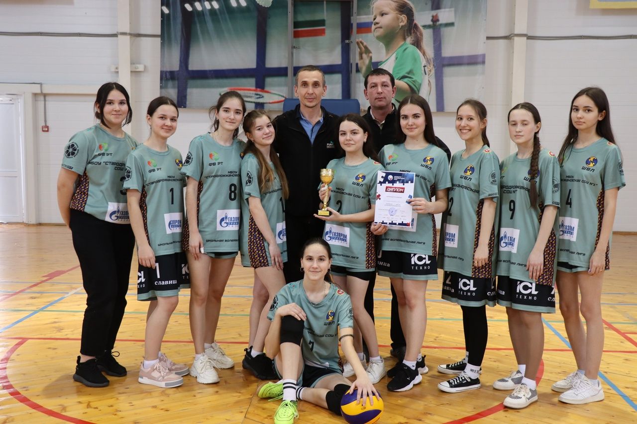 Определены самые лучшие команды по волейболу среди учащихся Дрожжановского района