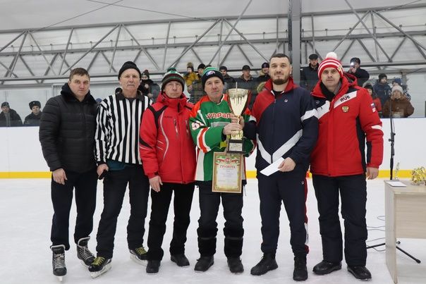В Дрожжаном прошёл межрайонный турнир по хоккею с шайбой памяти Ильдара Халиуллова