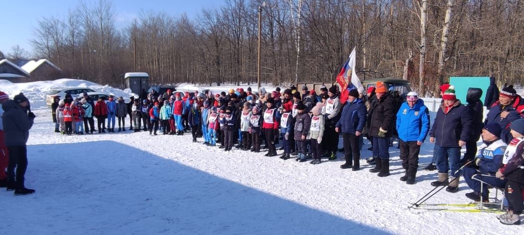 На лыжной базе Дрожжановского лесничества прошли соревнования «Чекурская лыжня»