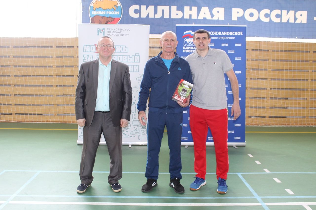 В Дрожжановском районе прошел межрайонный турнир по волейболу на призы партии «ЕДИНАЯ РОССИЯ», посвященный памяти Саяра Абязова