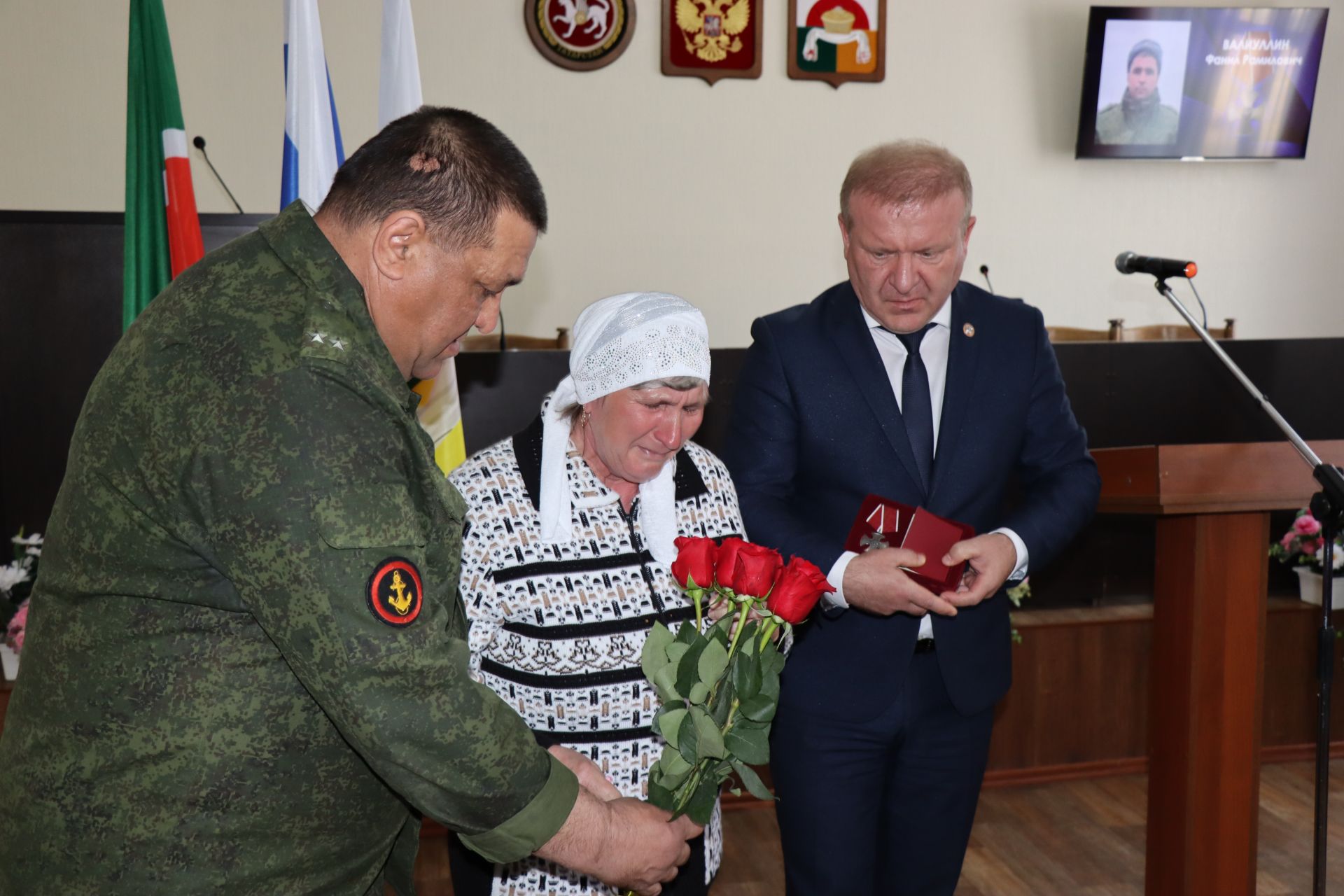 Двоих участников СВО из Дрожжановского района посмертно наградили орденами Мужества