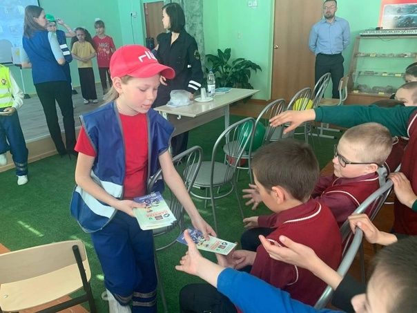 Автоинспекторы провели встречу с учащимися Городищенской школы Дрожжановского района