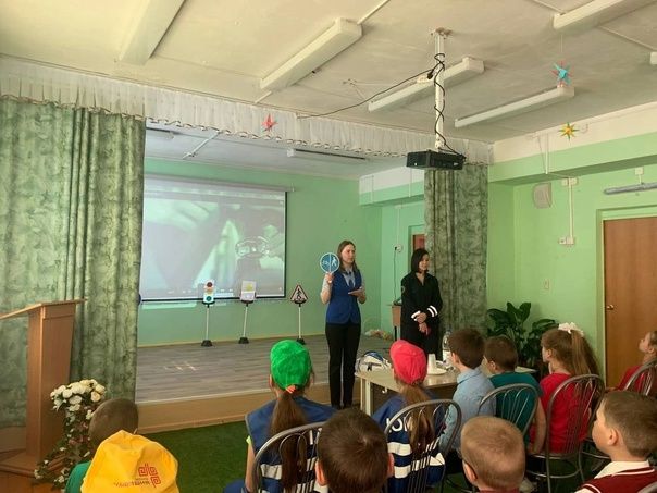 Автоинспекторы провели встречу с учащимися Городищенской школы Дрожжановского района