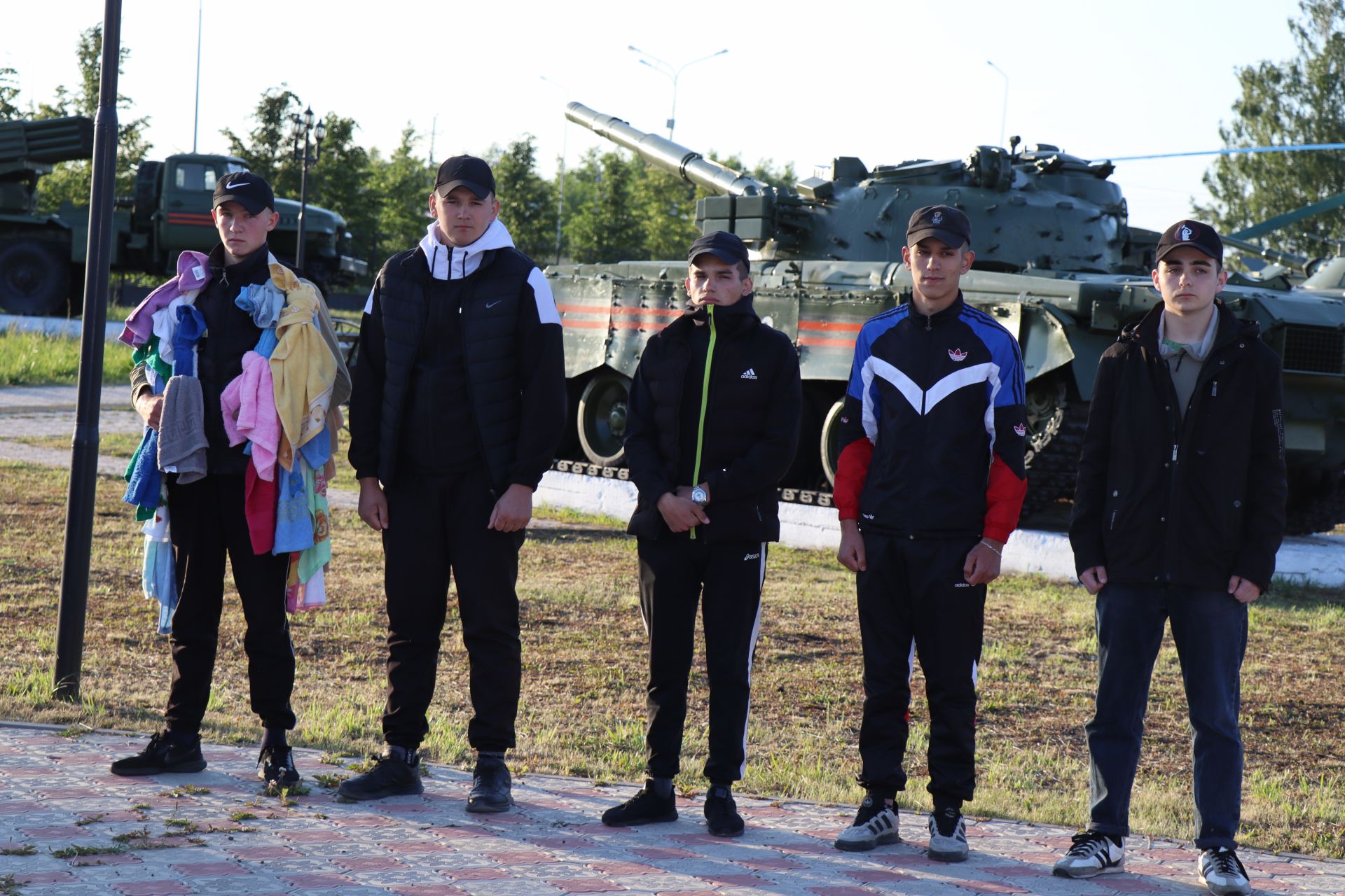 В Дрожжановском районе проводили ребят в Вооруженные Силы РФ