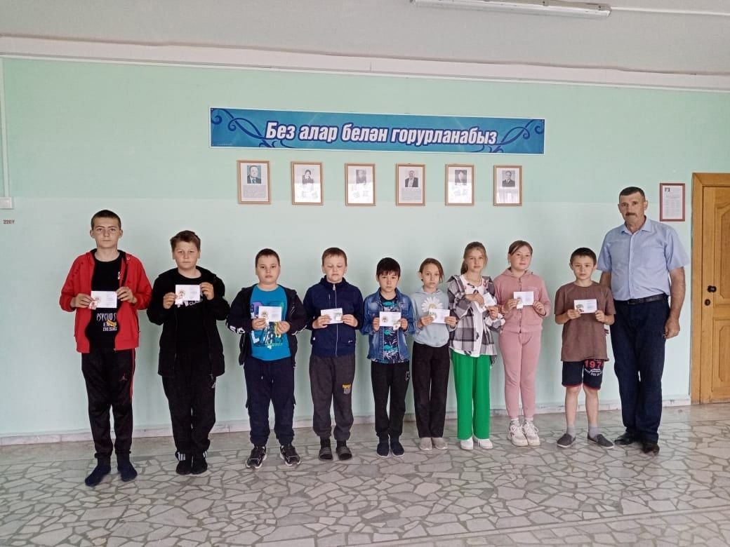 В Дрожжановском районе продолжается вручение знаков отличия ВФСК «Готов к труду и обороне»