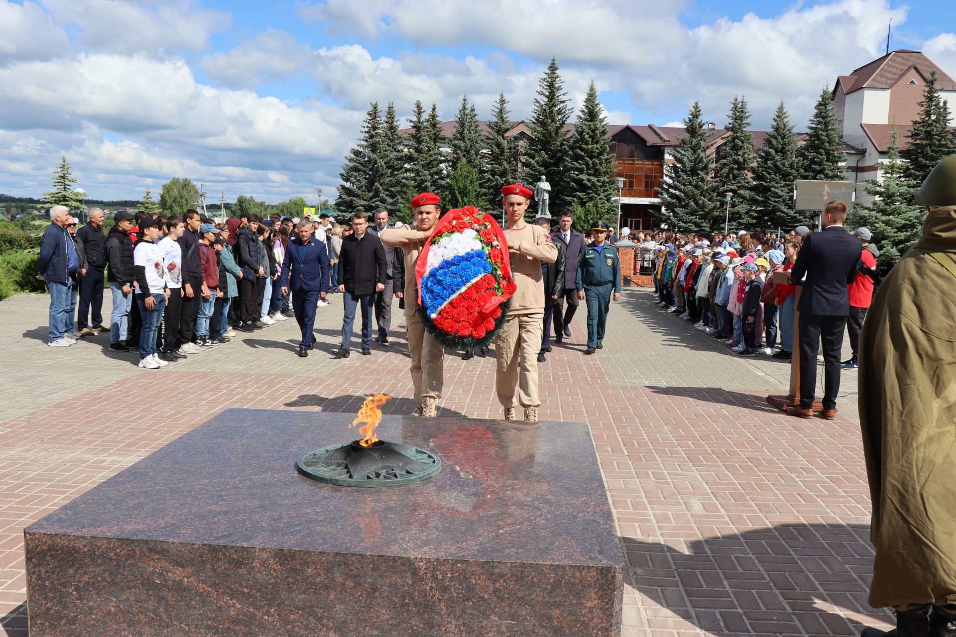 В день памяти и скорби в Дрожжановском районе прошёл траурный митинг