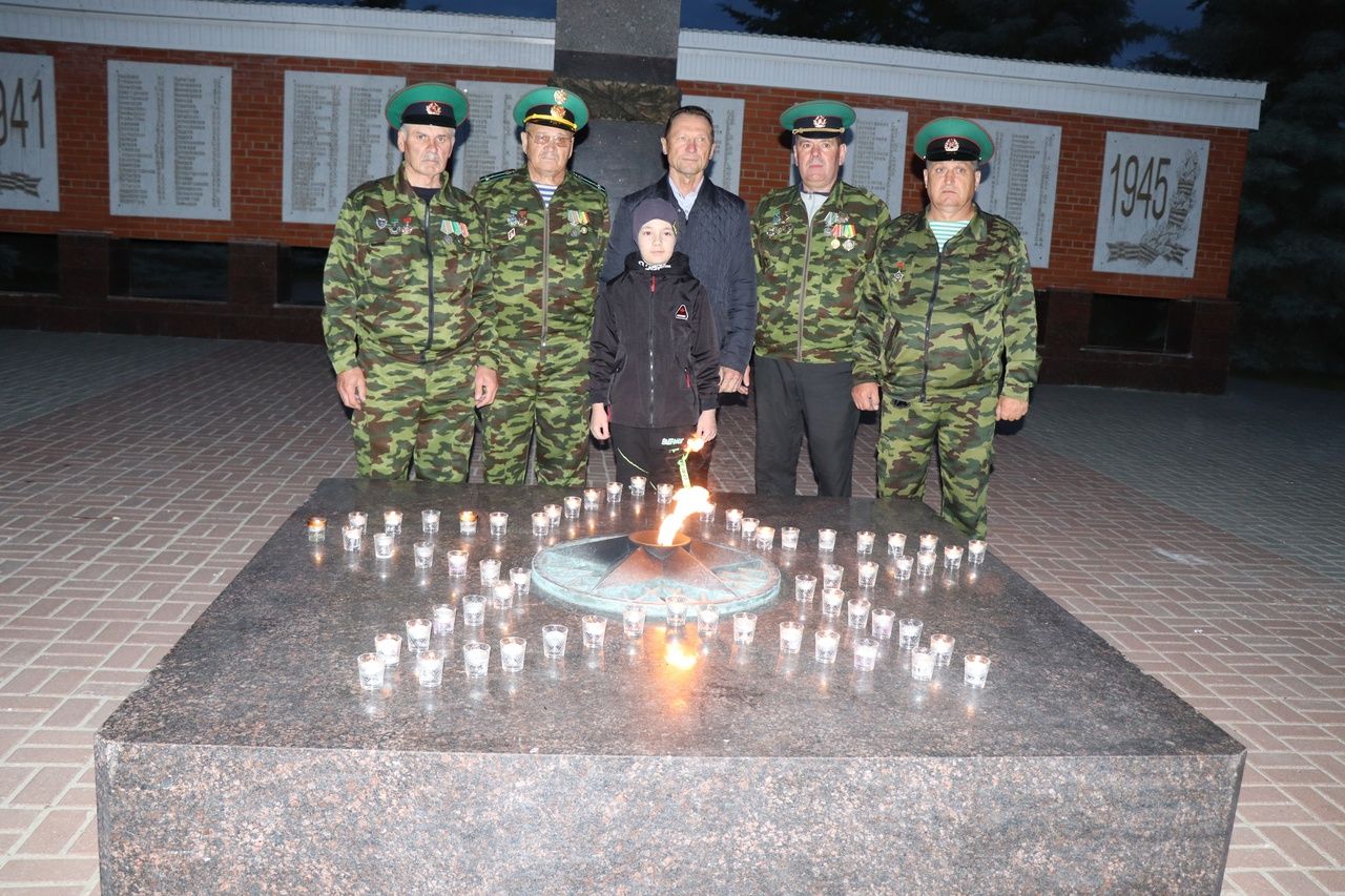 В Дрожжаном провели акцию «Свеча памяти»