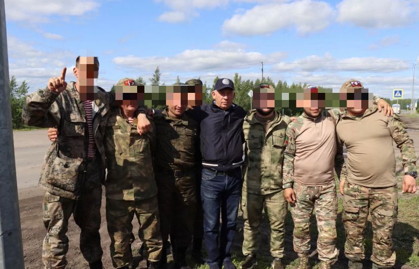 Группа бойцов вернулась из зоны СВО в Дрожжановский район на время отпуска