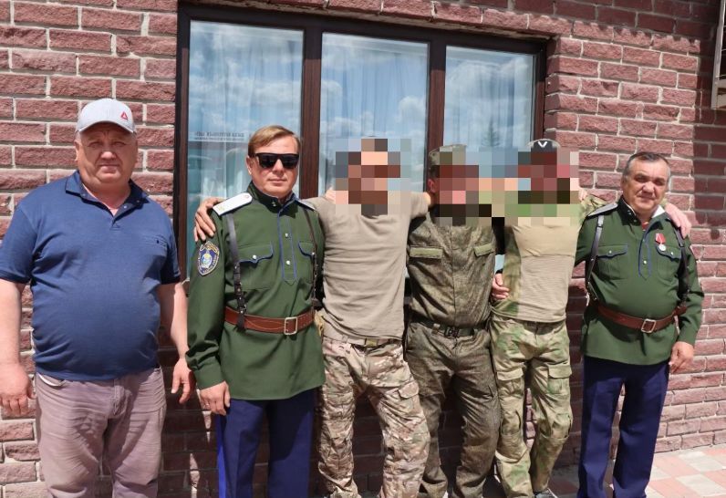 Дрожжановские бойцы отправились в зону СВО после двухнедельного отпуска