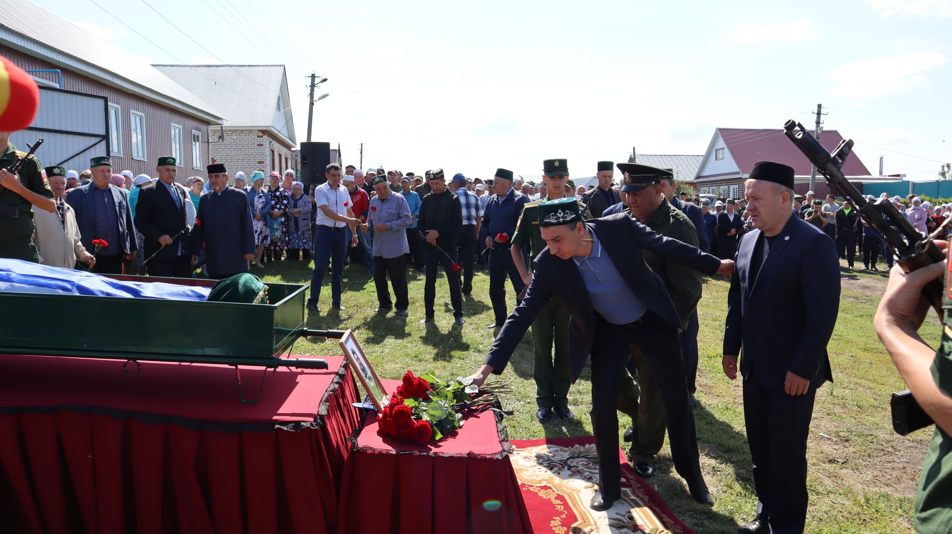 В Дрожжановском районе простились с военнослужащим, который погиб в СВО