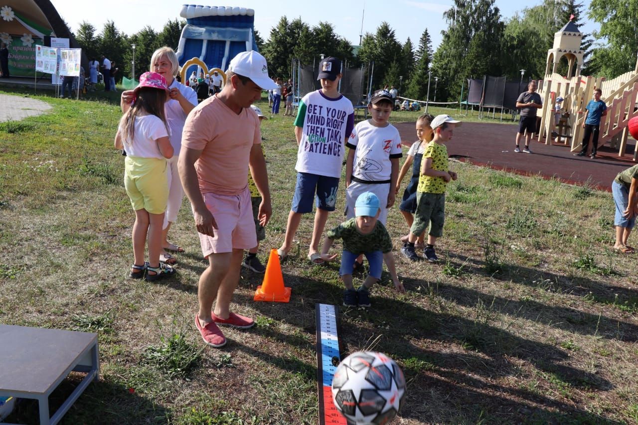 В Дрожжаном в рамках празднования Дня семьи, любви и верности была организована площадка ГТО