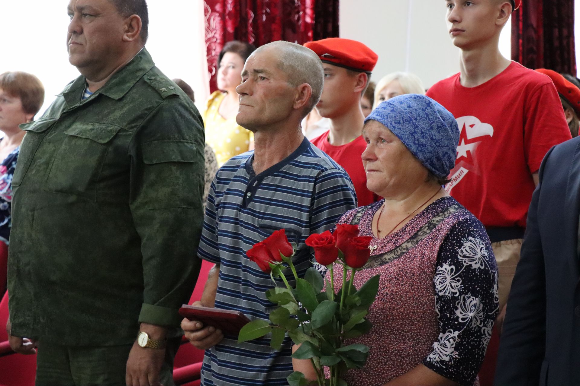 В Дрожжановском районе вручили орден Мужества родителям погибшего солдата