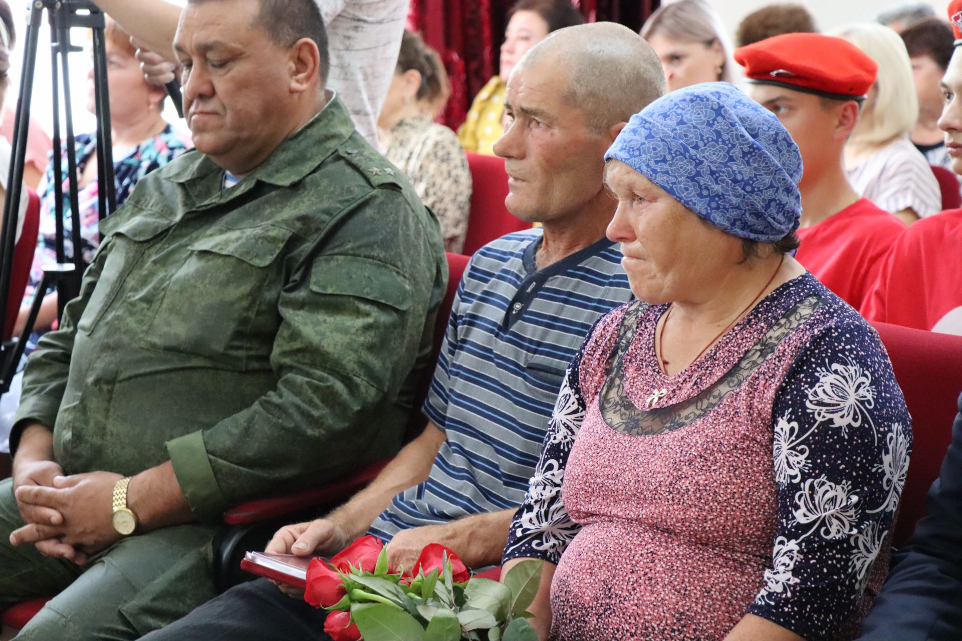 В Дрожжановском районе вручили орден Мужества родителям погибшего солдата