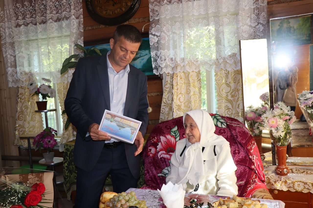 Жительница села Большая Цильна Дрожжановского района РТ отметила 95-летний юбилей