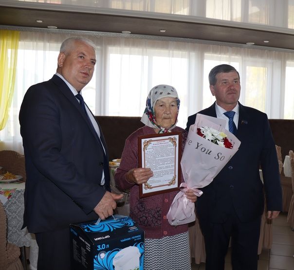 Жительница Дрожжановского района РТ отметила 90-летний юбилей