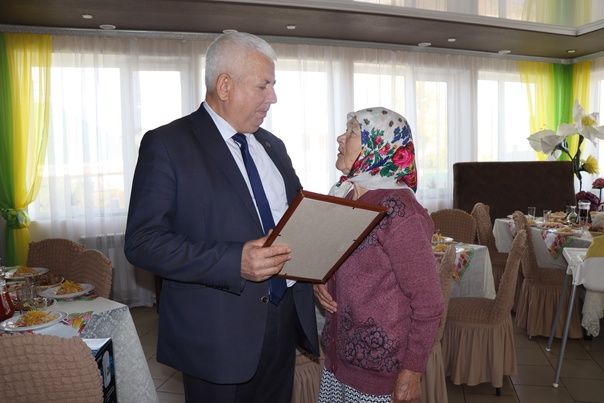 Жительница Дрожжановского района РТ отметила 90-летний юбилей