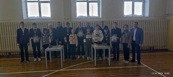 В Дрожжаном среди учащихся прошёл районный турнир по шахматам на призы А. Е. Ярухина