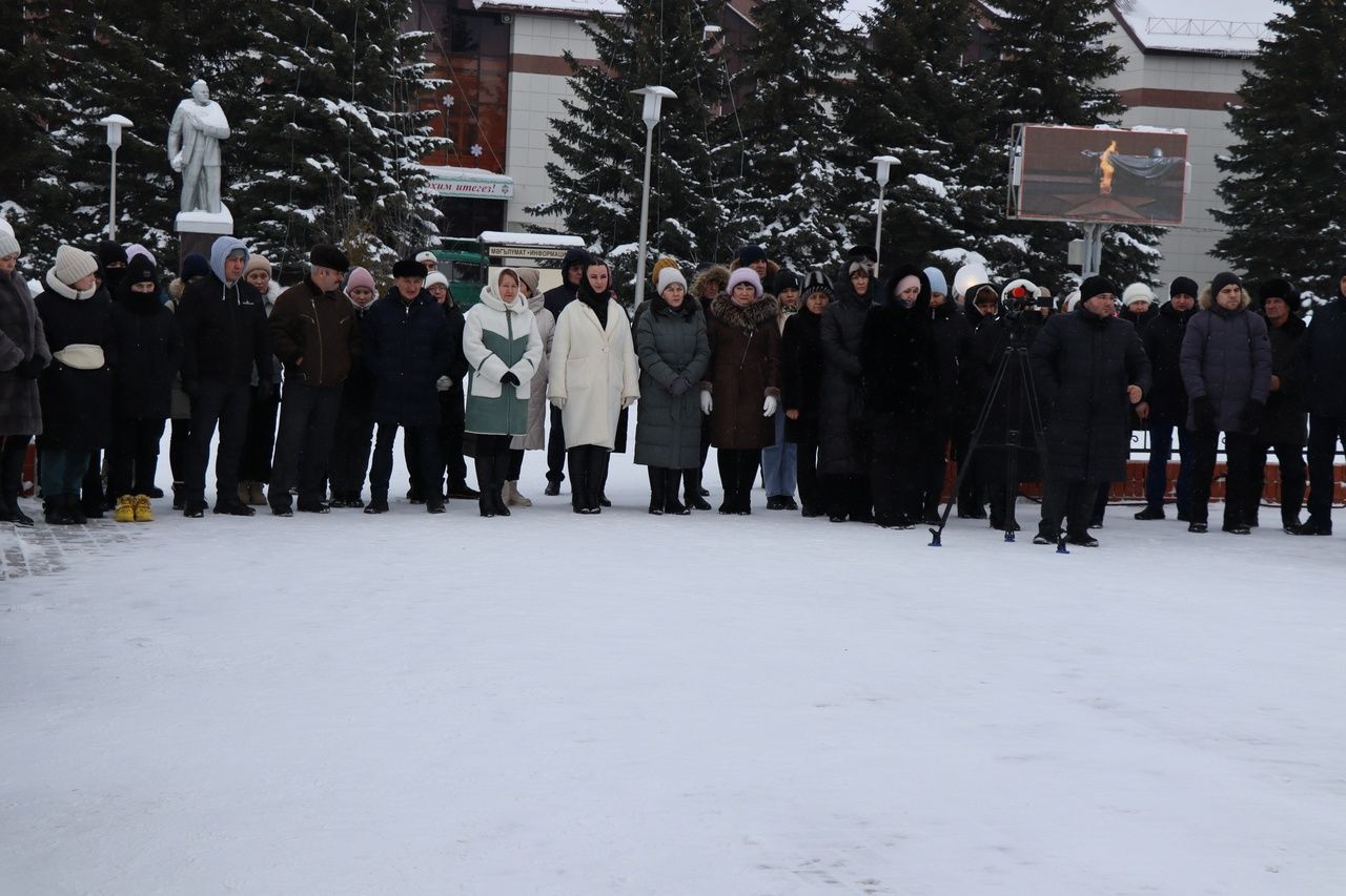 В Дрожжановском районе РТ прошёл митинг в честь 80-й годовщины снятия блокады Ленинграда