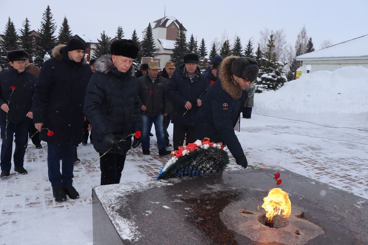 В Дрожжановском районе РТ прошёл митинг в честь 80-й годовщины снятия блокады Ленинграда