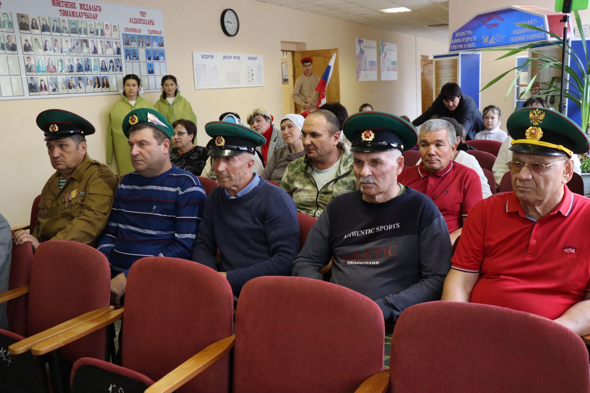 В Дрожжановском районе РТ увековечили память, участника СВО Рената Миначева