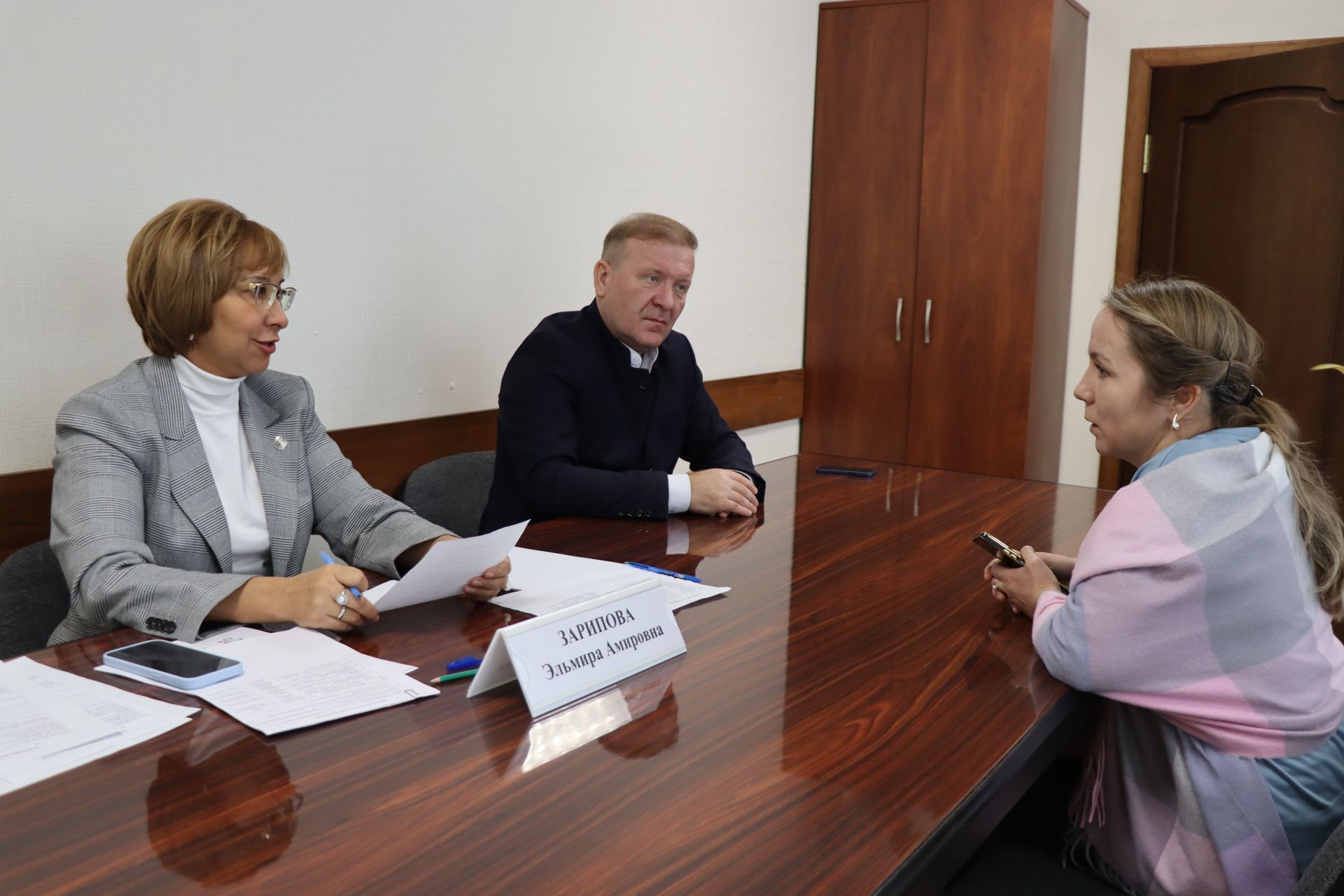 Эльмира Зарипова посетила приют «Теплый дом» в Дрожжановском районе РТ, провела прием граждан