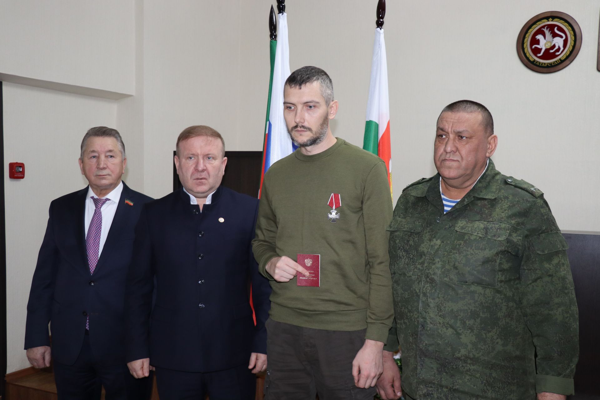 В преддверии Нового года в Дрожжановском районе РТ вручили ордена Мужества, медали Суворова и Жукова