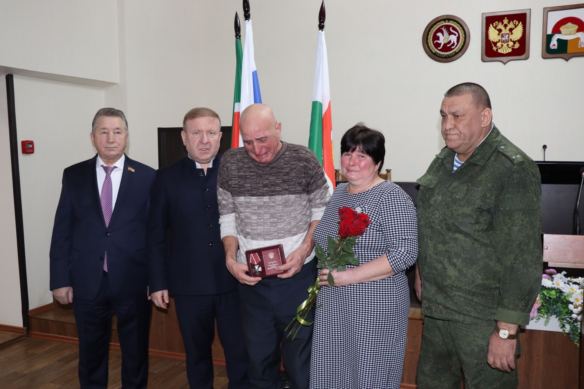 В преддверии Нового года в Дрожжановском районе РТ вручили ордена Мужества, медали Суворова и Жукова