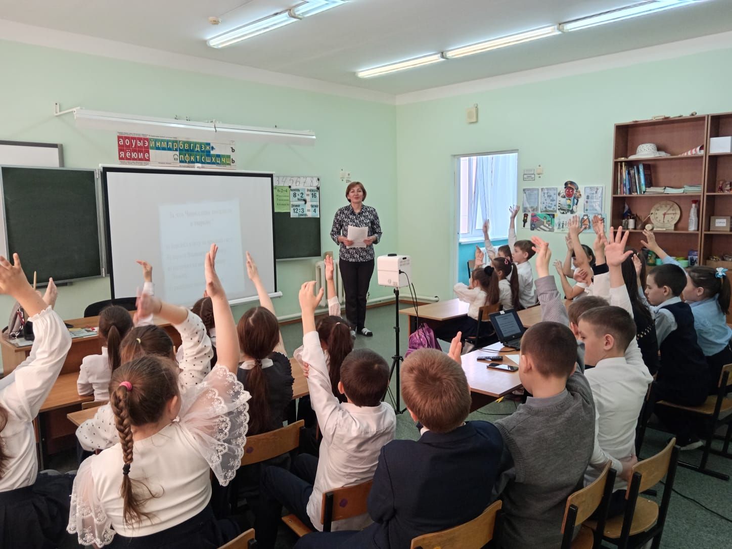 В Чувашско-Дрожжановской СОШ прошла неделя начальных классов