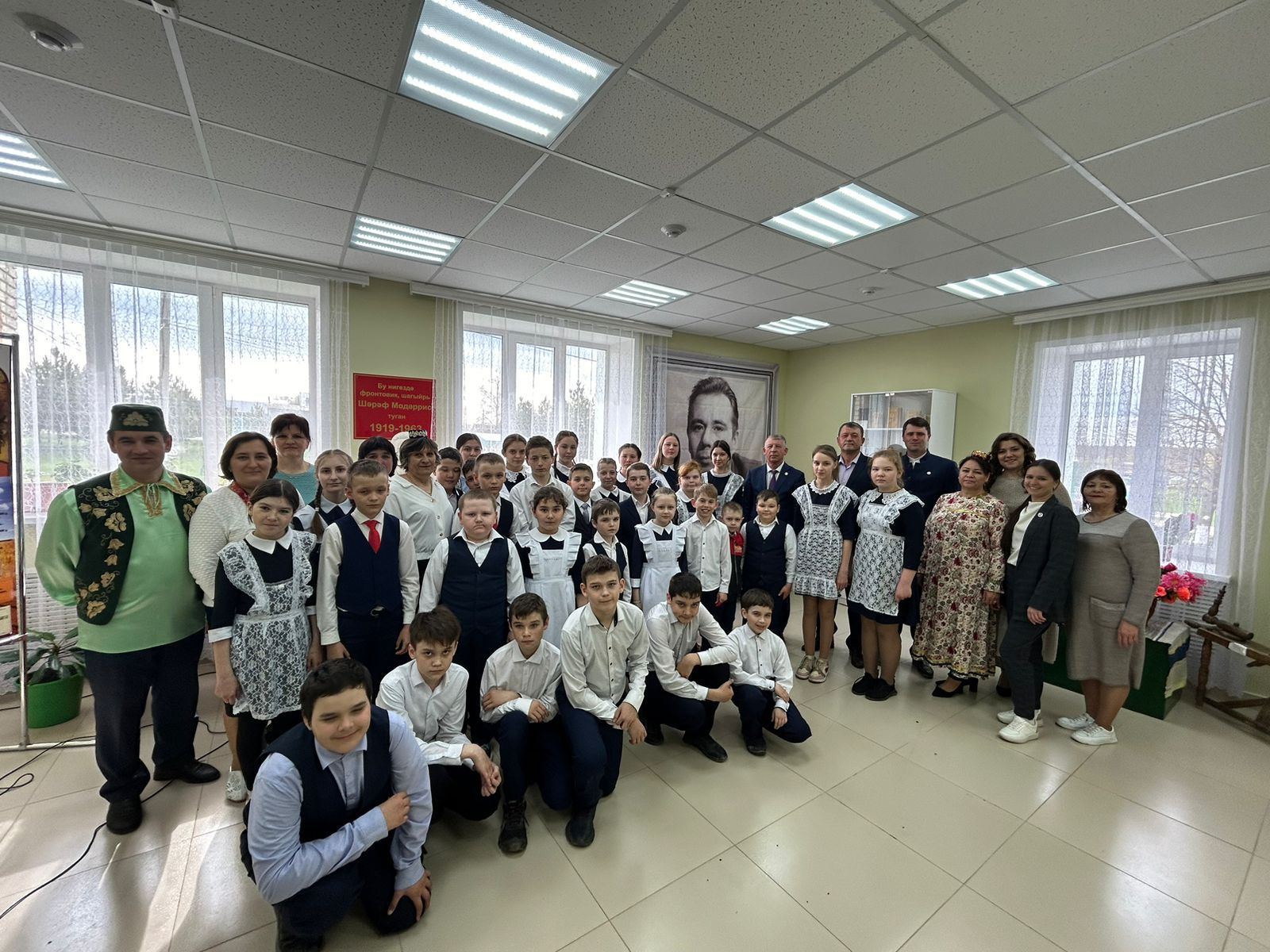 В селе Нижний Каракитан Дрожжановского района РТ открыли музейный уголок Шарафа Мударриса