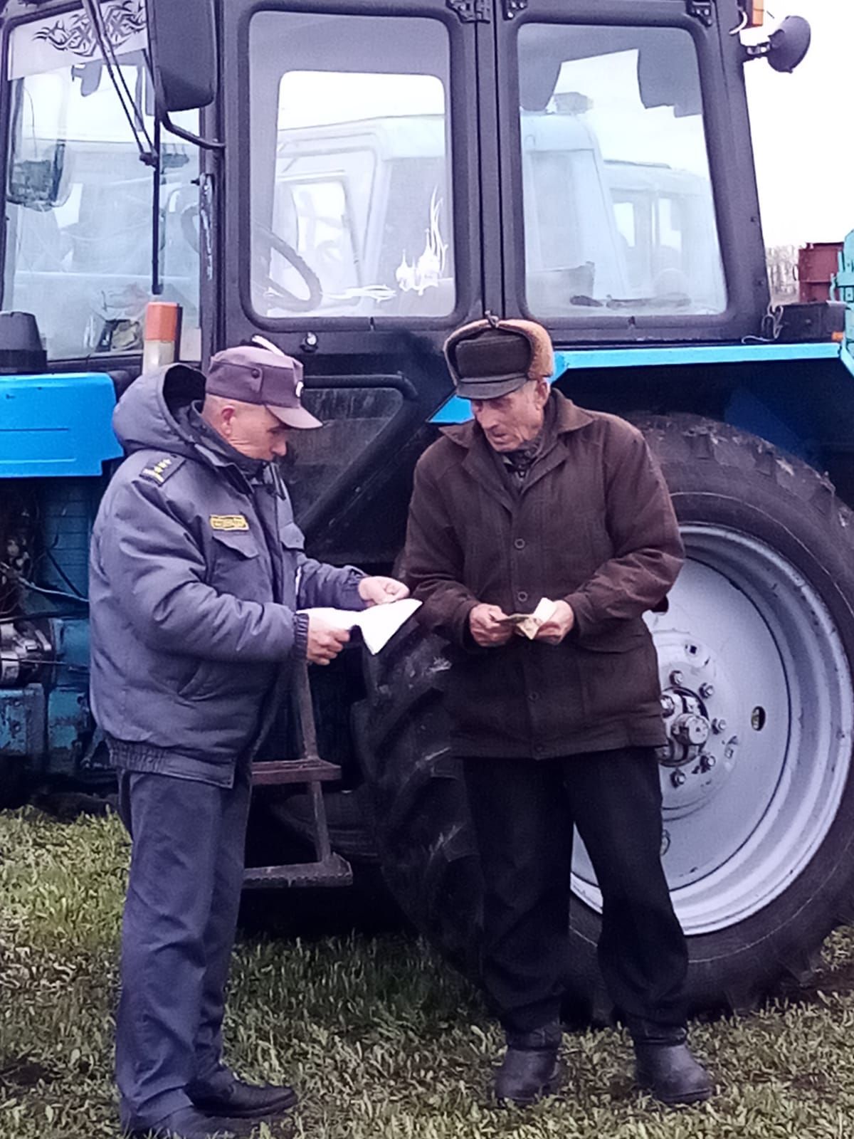 В сельских поселениях Дрожжановского района трактора индивидуальных владельцев прошли техосмотры