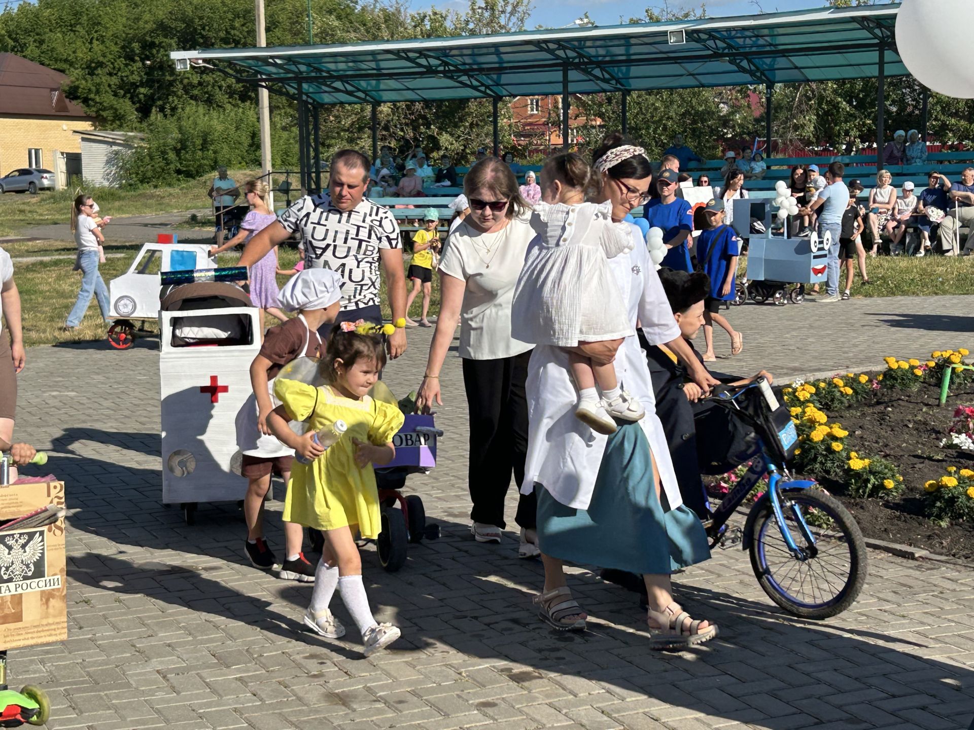 День семьи, любви и верности: дрожжановцы отметили праздник