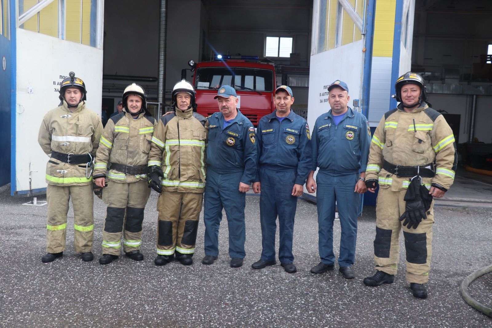 Пожарные ПСЧ-114 Дрожжановского района РТ облили коллегу водой