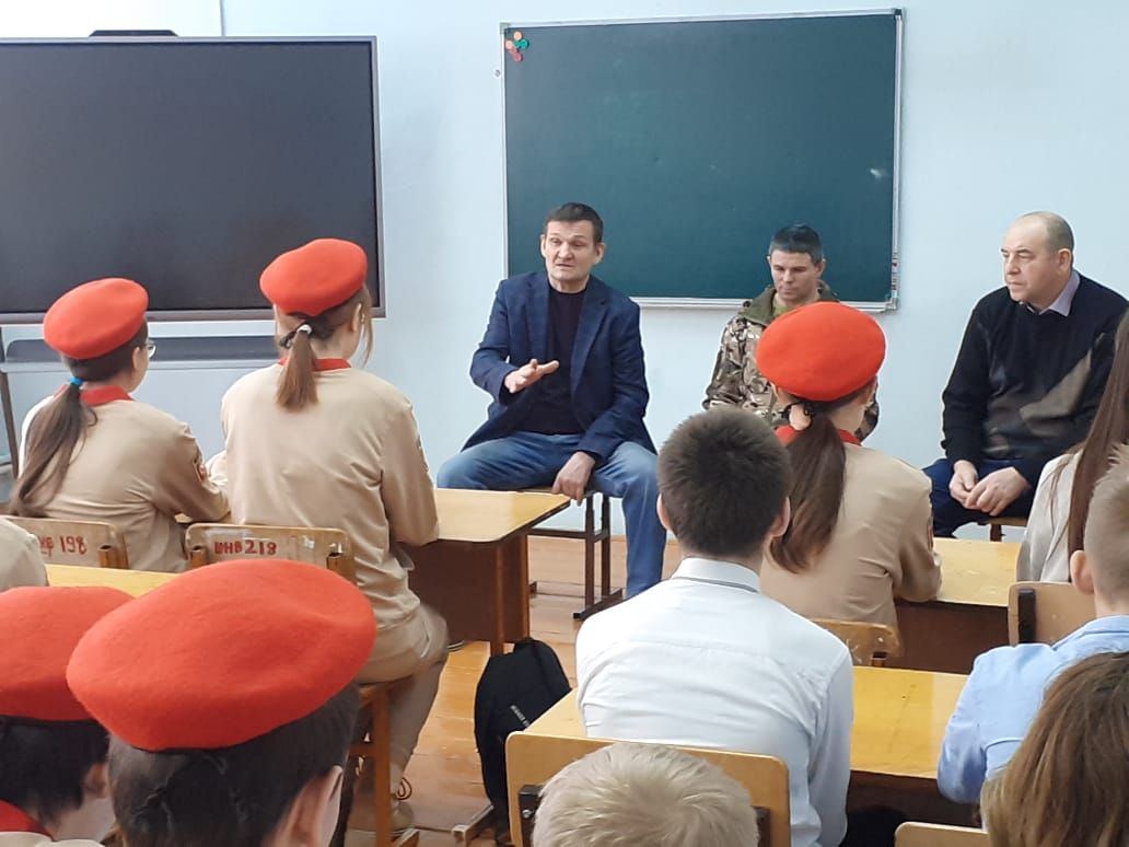 В Новоильмовской СОШ прошло мероприятие, посвященное открытию Года защитника Отечества