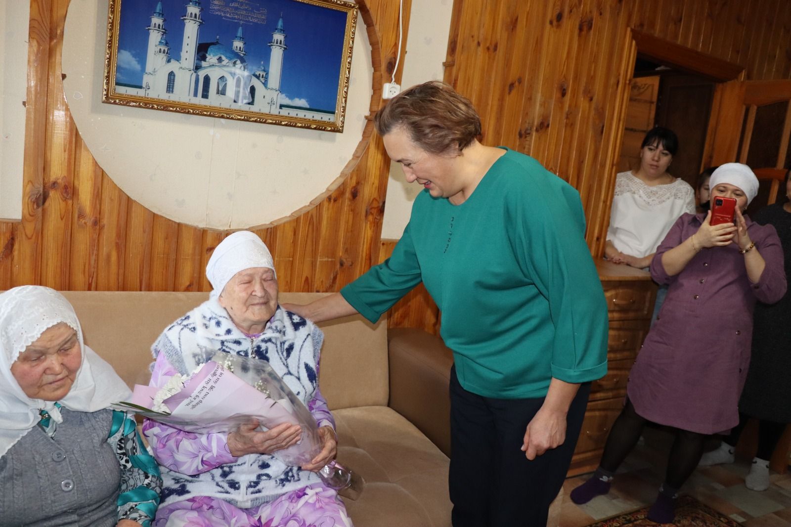 90-летний юбилей отметила жительница  Дрожжановского района РТ Рашида Заббарова