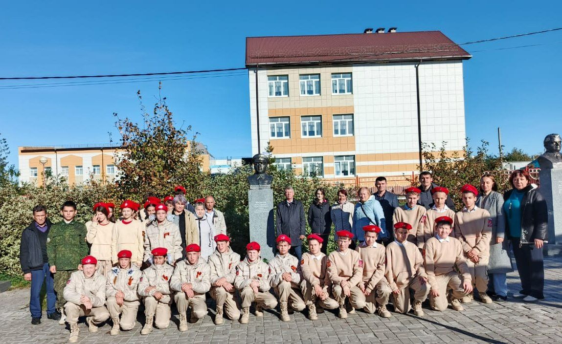 В Дрожжановском районе почтили память Героя Советского Союза Петра Юхвитова