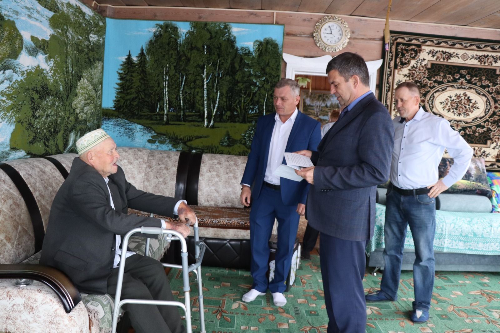Долгожитель села Старое Дрожжаное Кашафутдин Шарафутдинов отметил 95-летний юбилей