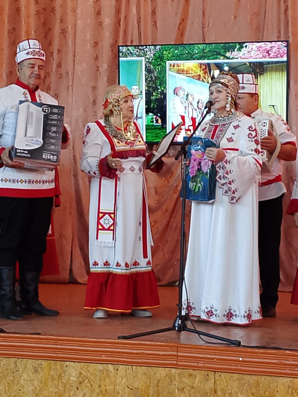 Дрожжановцы приняли участие на юбилее народного ансамбля чувашской песни «Шанáç»
