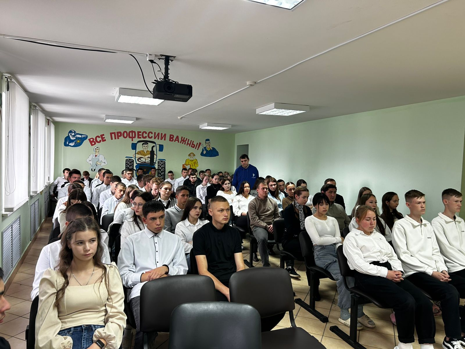 Команда кадрового резерва Раиса РТ с рабочим визитом находится в Дрожжановском районе