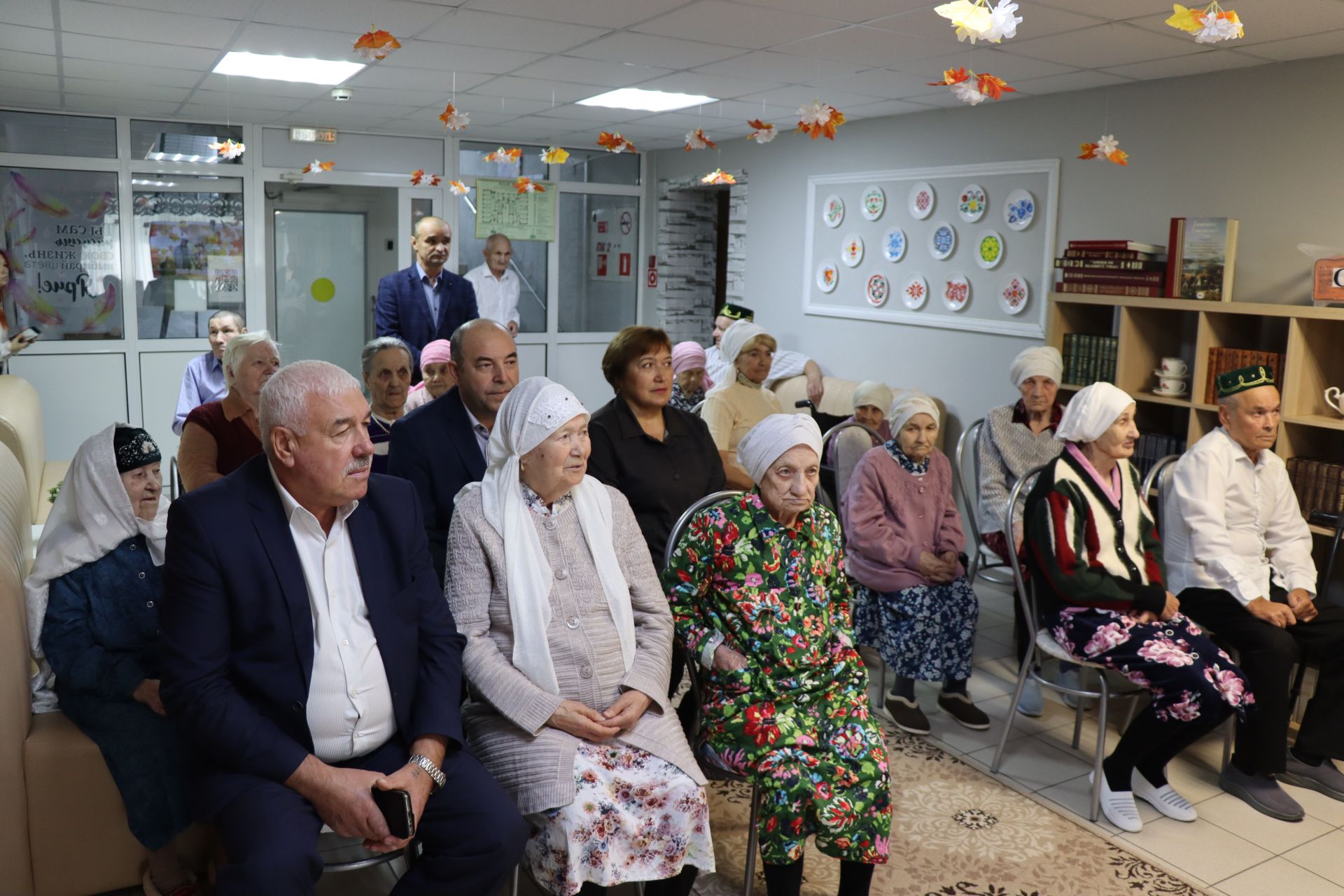 Делегация из Дрожжановского района РТ навестила земляков в Буинском доме-интернате