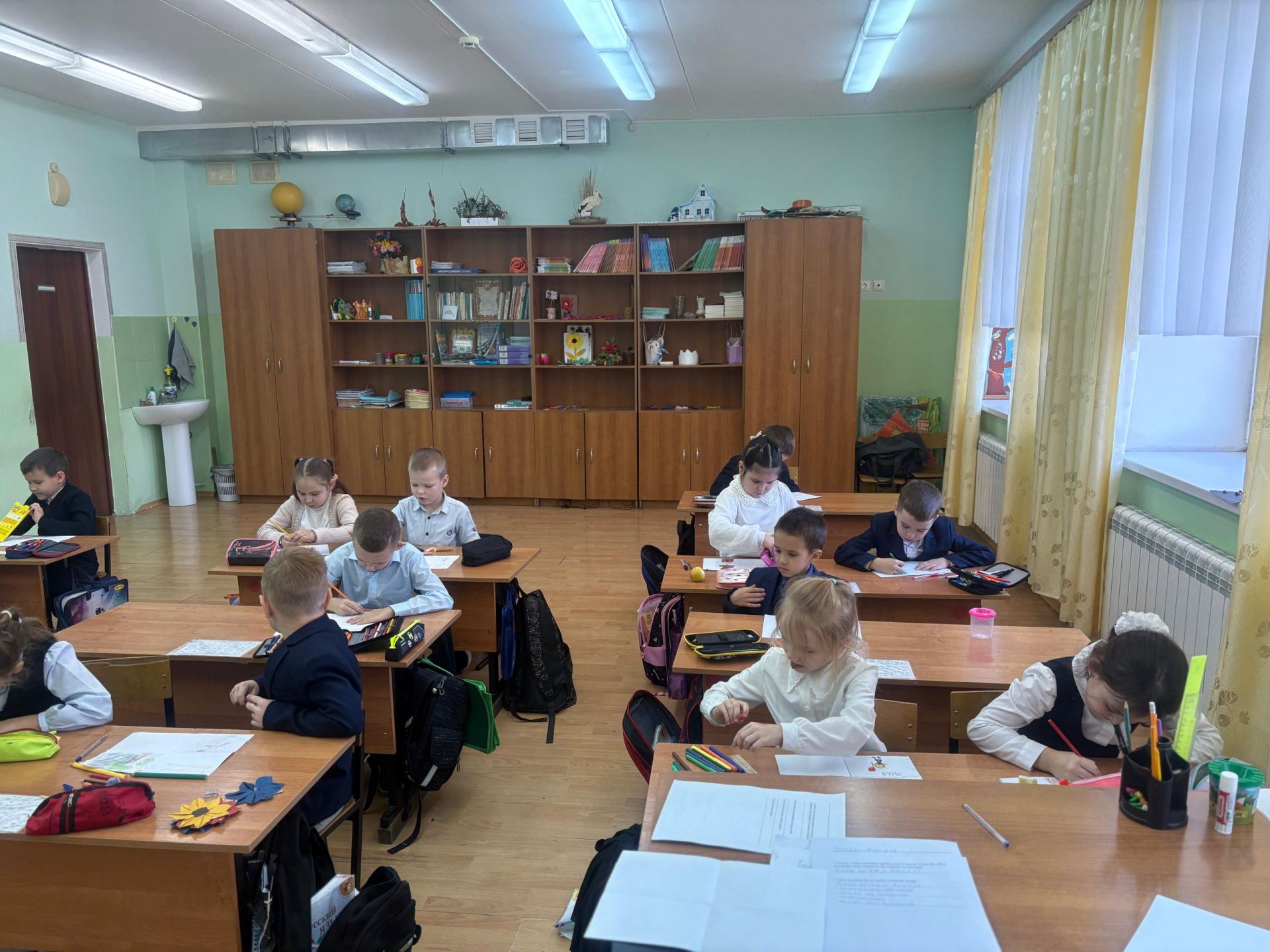 Первоклассники отправились в увлекательное путешествие по «Стране эмоций»