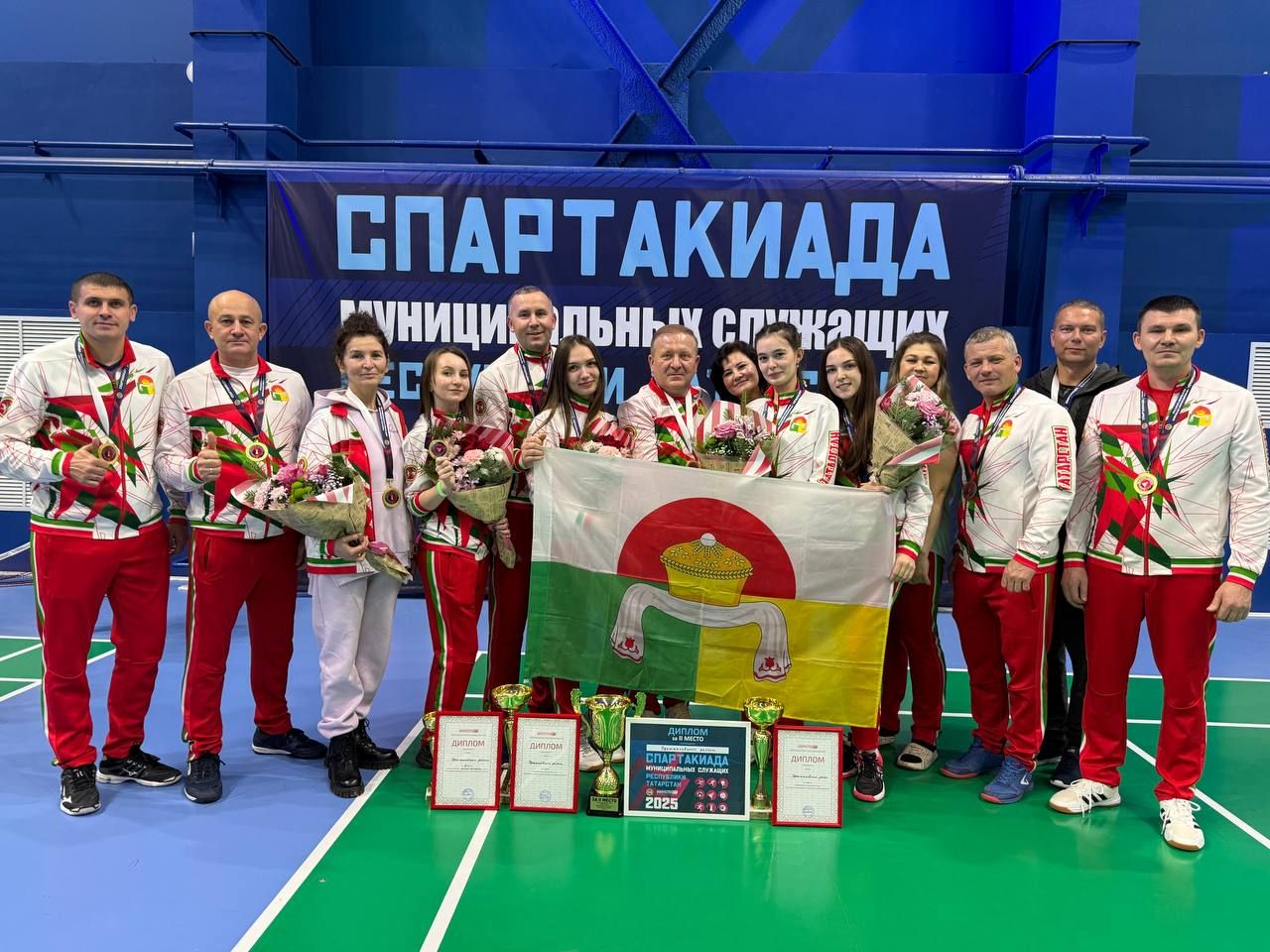 Çӗпрелӗн команди — кӗмӗл медаль хуçи